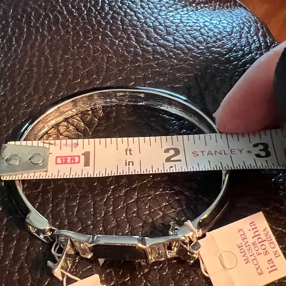 3/$18 Lia Sophia Silver and Black Bracelet with Charms Lot 2164 - Picture 9 of 11